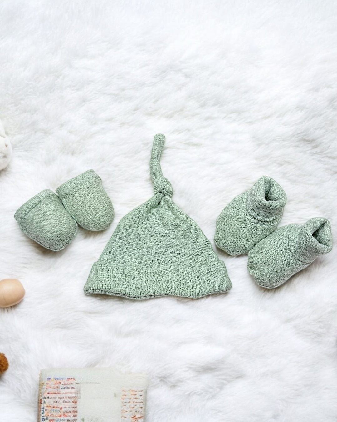 Cap, Mittens & Booties - Rockabye