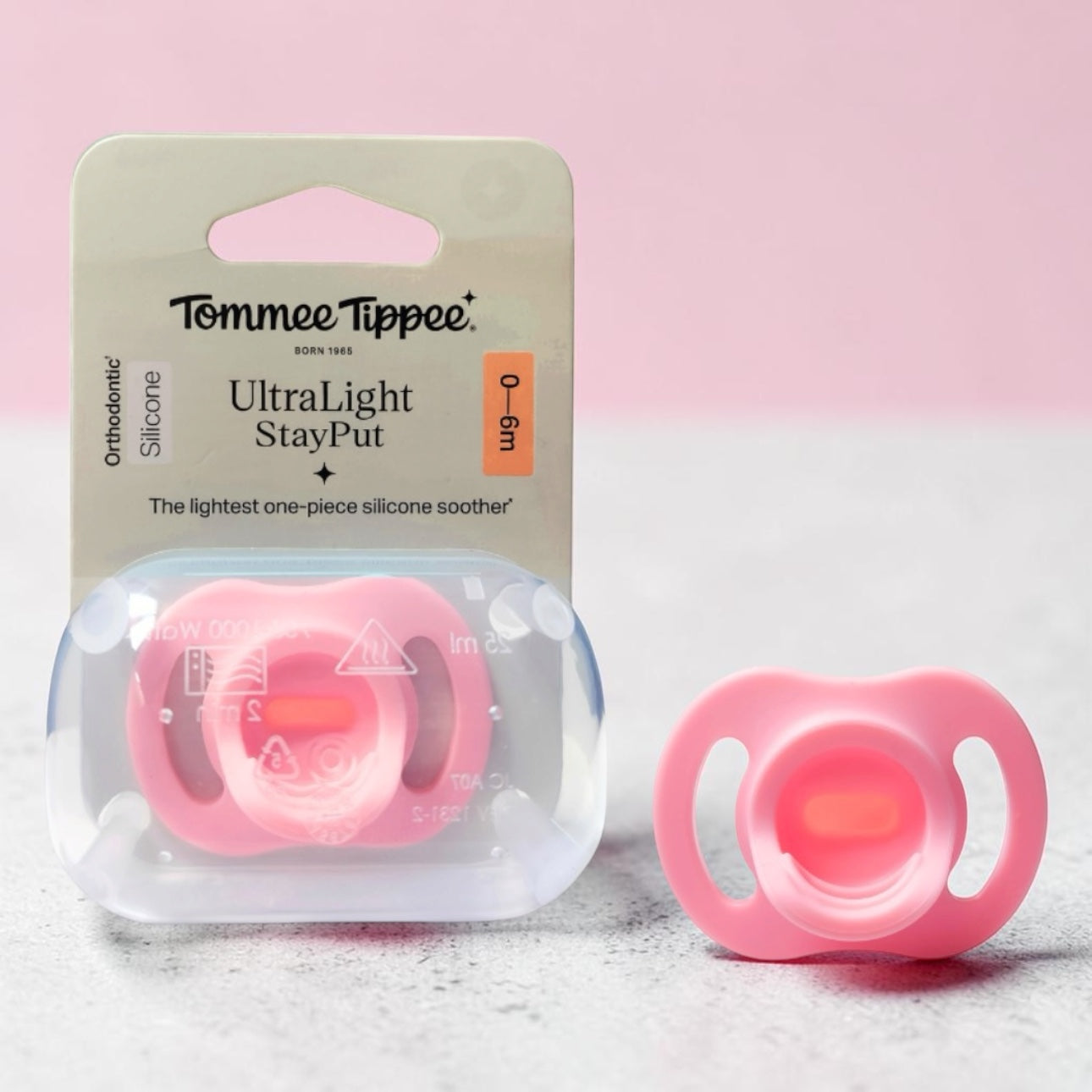 Tommee Tippee Ultra Light Stay Put Soothers 0-6 Months