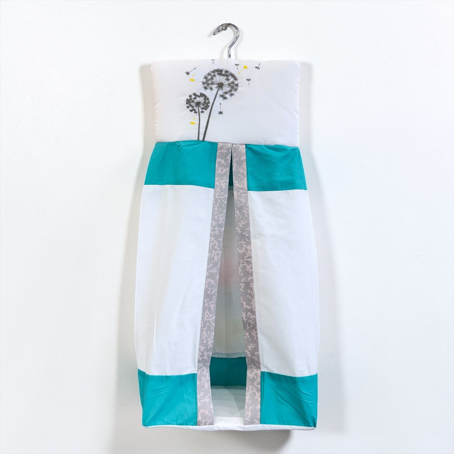 Nappy Hanger- Dandelion Green