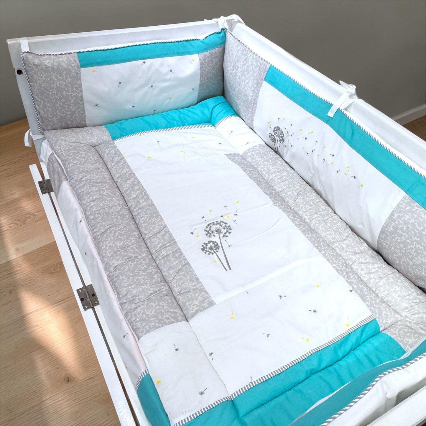 Cot Comforter- Dandelion Green