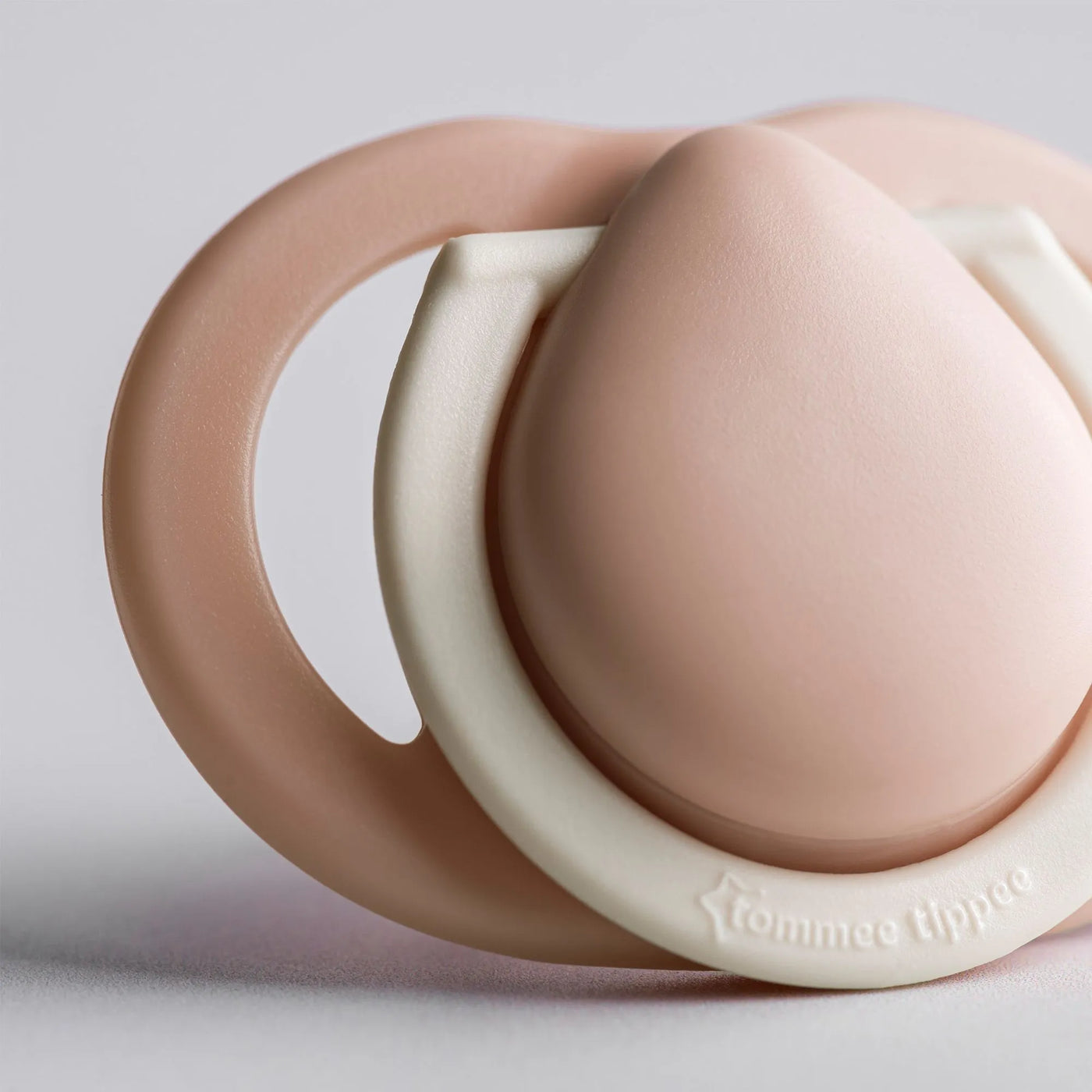 0-2m New Born Soother (2pc pack)- Tommee Tippee